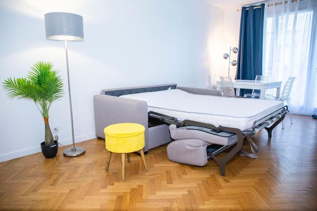 Grand 2 Pieces Balcon Parking Porte Paris Aubervilliers Exterior foto
